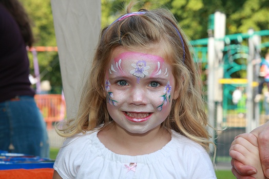 face-painting-in-the-park