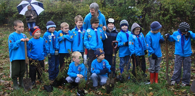 Scouts leader Lisa Bintliff with Marple Beavers